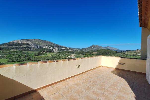 4 bed villa in Parcent