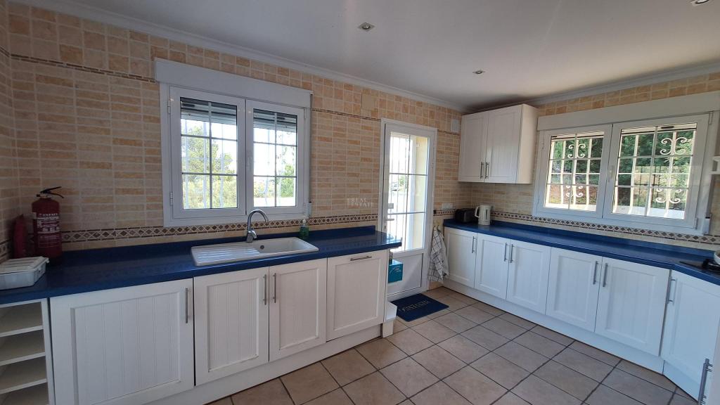 4 bed villa in Parcent