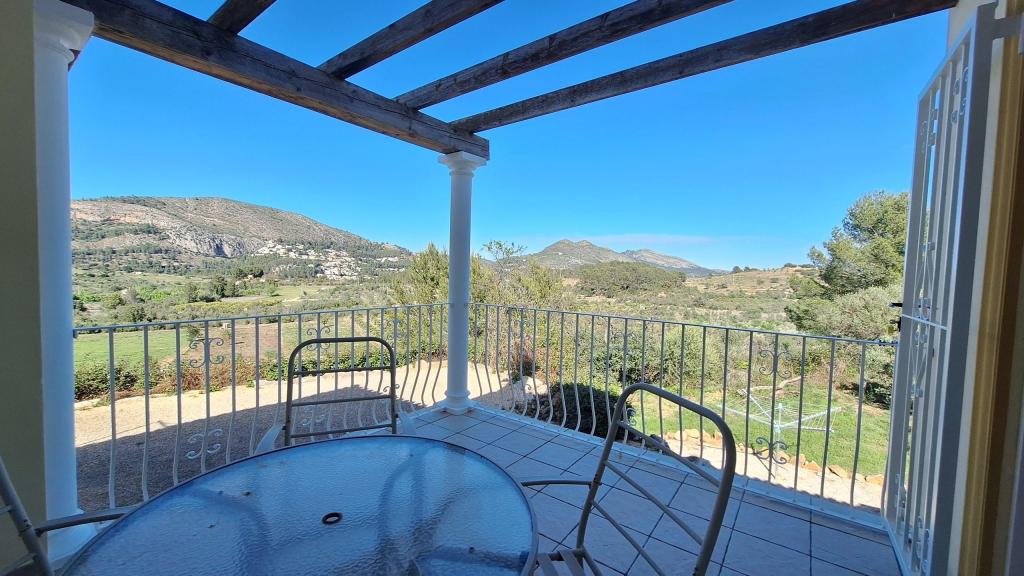 4 bed villa in Parcent