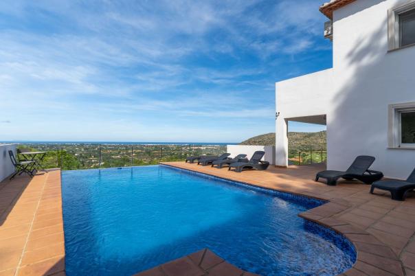 3 bed villa in Pedreguer