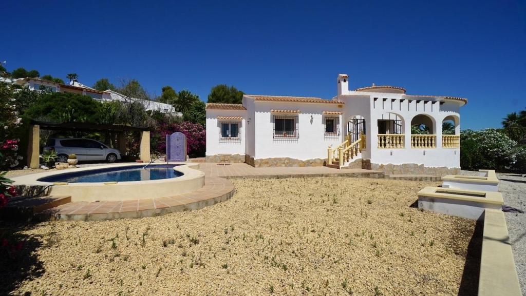 3 bed villas in Moraira