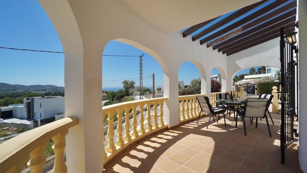 3 bed villas in Moraira
