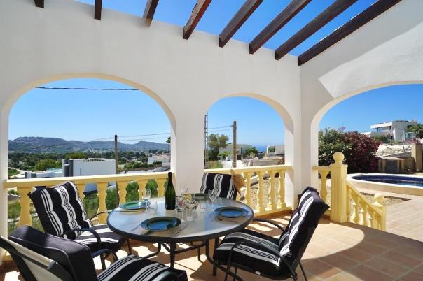 3 bed villas in Moraira