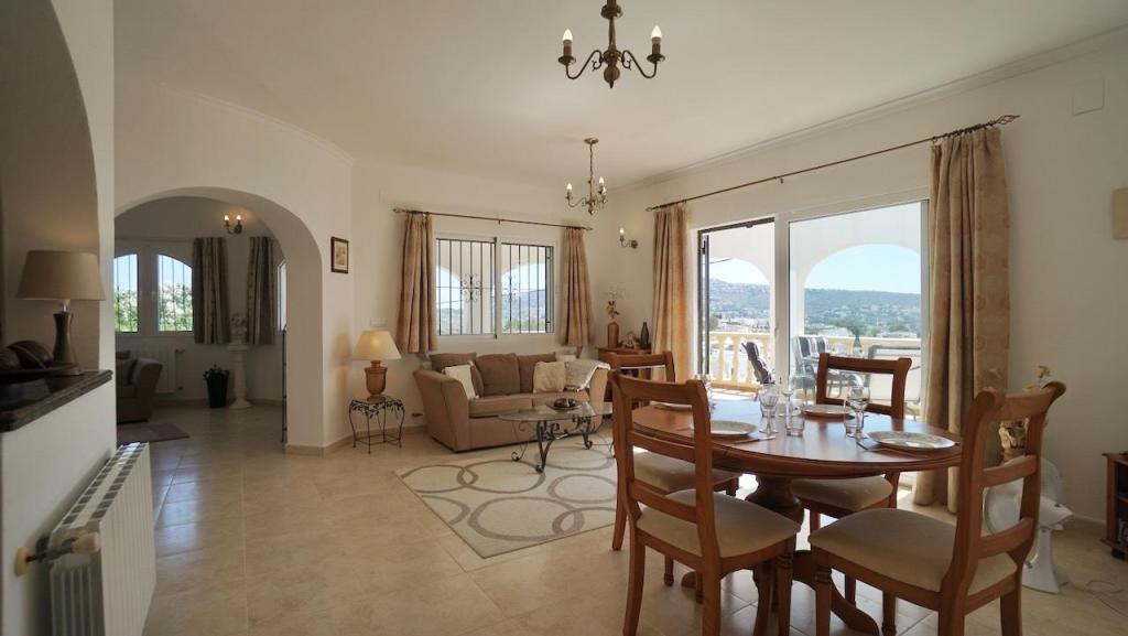 3 bed villas in Moraira
