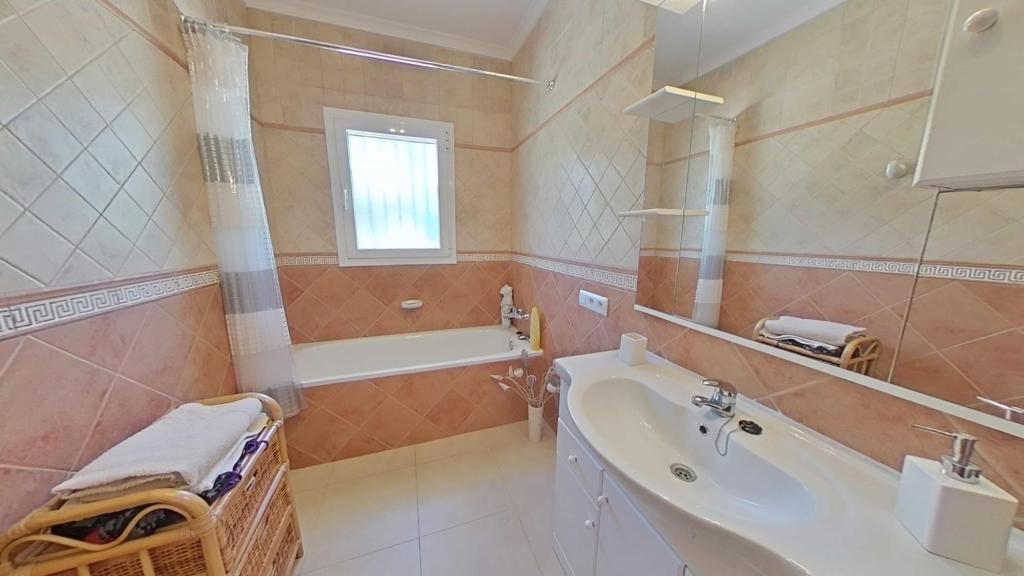 3 bed villas in Moraira