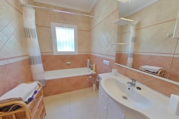 3 bed villas in Moraira