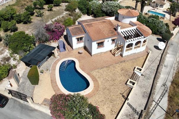 3 bed villas in Moraira