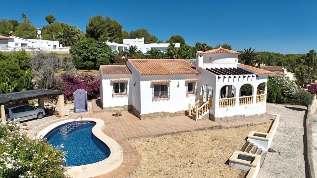 3 bed villas in Moraira
