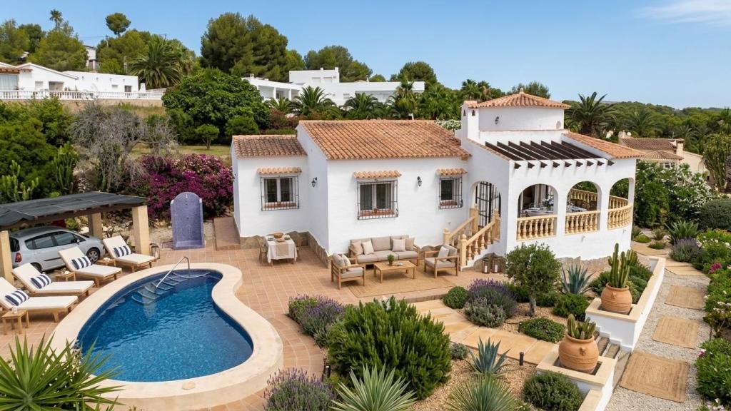 3 bed villas in Moraira