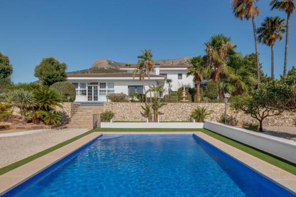5 bed villa in Calpe
