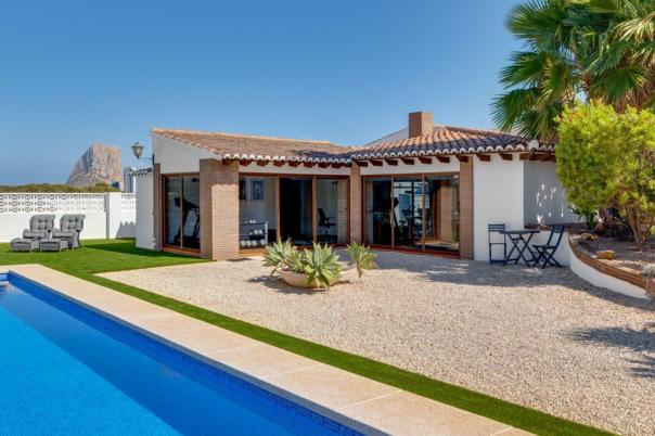 5 bed villa in Calpe