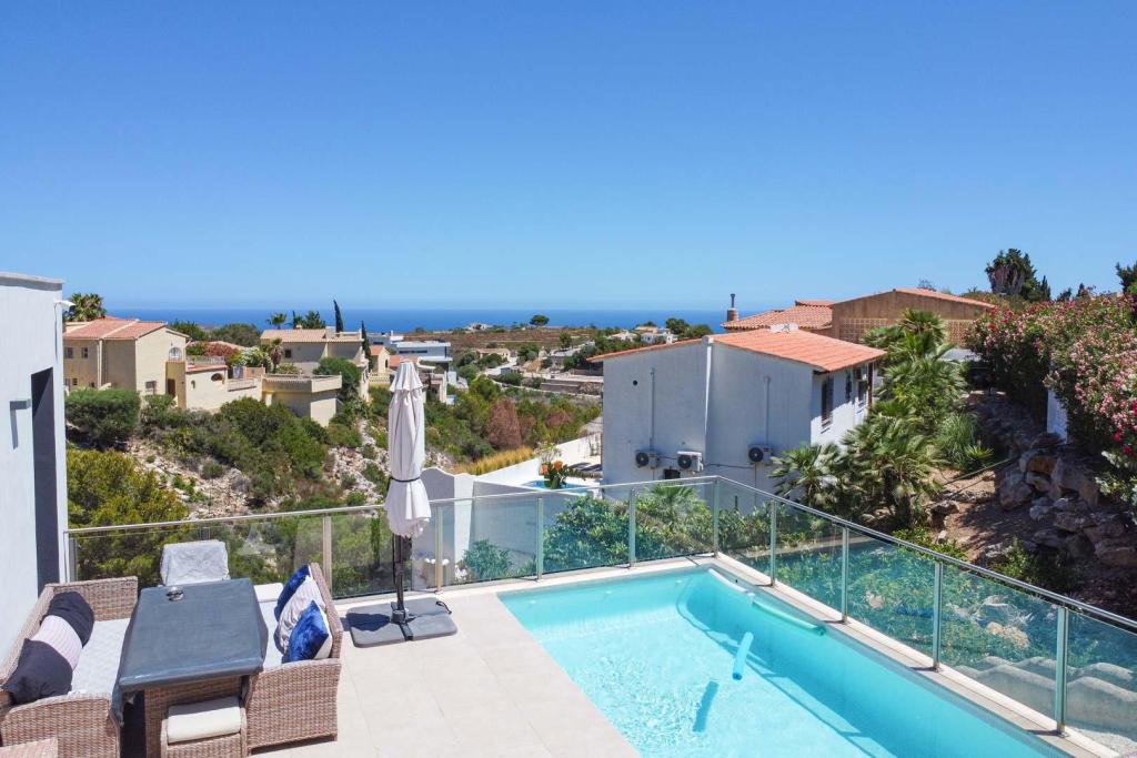 4 bed villa in Benitachell