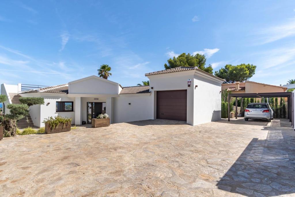 4 bed villa in Denia