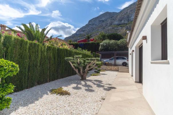 4 bed villa in Denia