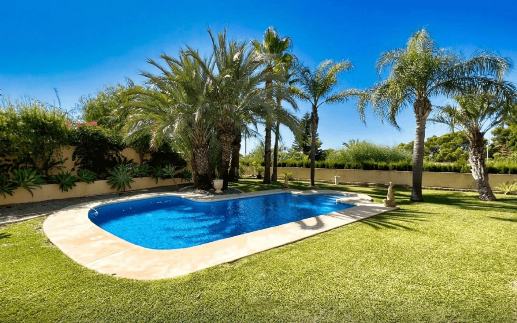 4 bed villa in Benissa