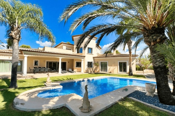 4 bed villa in Benissa