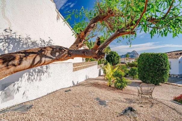 5 bed casa / chalet in Calpe