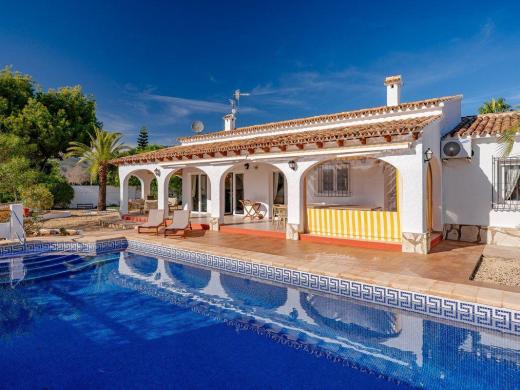 5 bed casa / chalet in Calpe