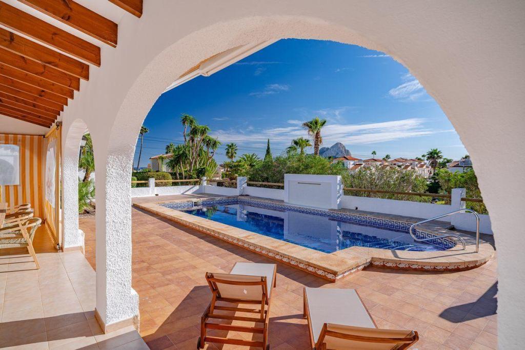 5 bed casa / chalet in Calpe