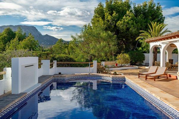 5 bed casa / chalet in Calpe