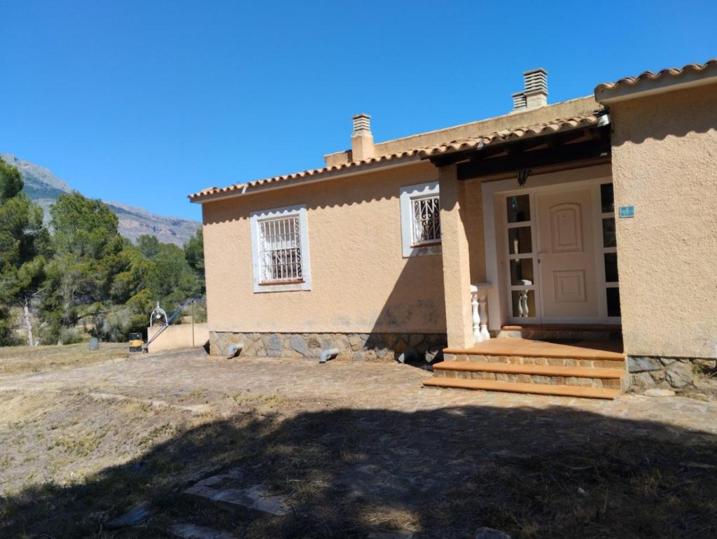 4 bed villa in Altea