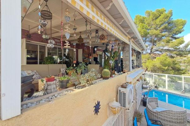 4 bed villa in La Nucía