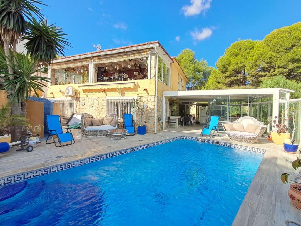 4 bed villa in La Nucía