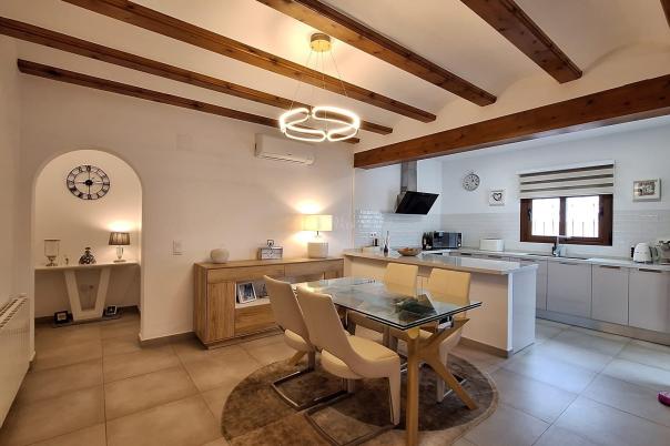 3 bed villa in Alcalalí