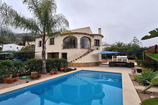 3 bed villa in Alcalalí