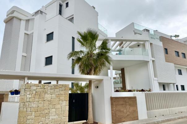 3 bed apartment in Denia