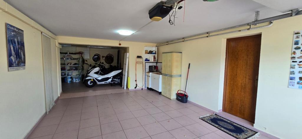 4 bed villa in Orba