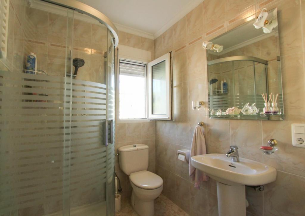 4 bed villa in Orba