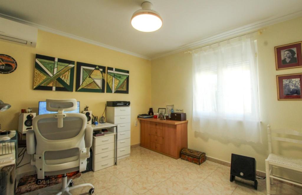 4 bed villa in Orba
