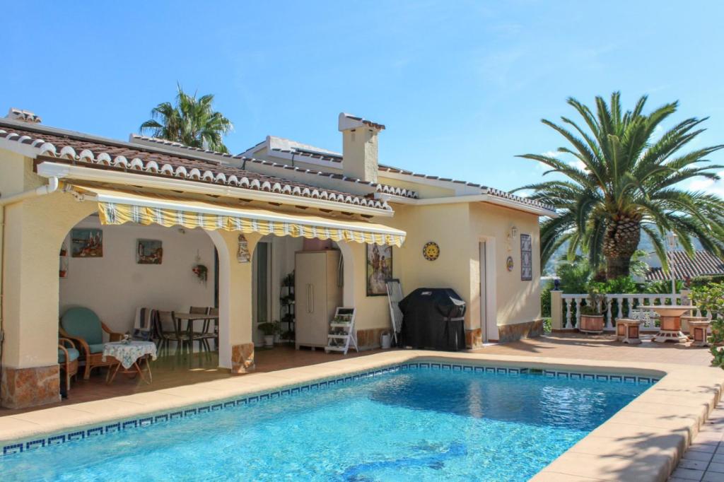4 bed villa in Orba