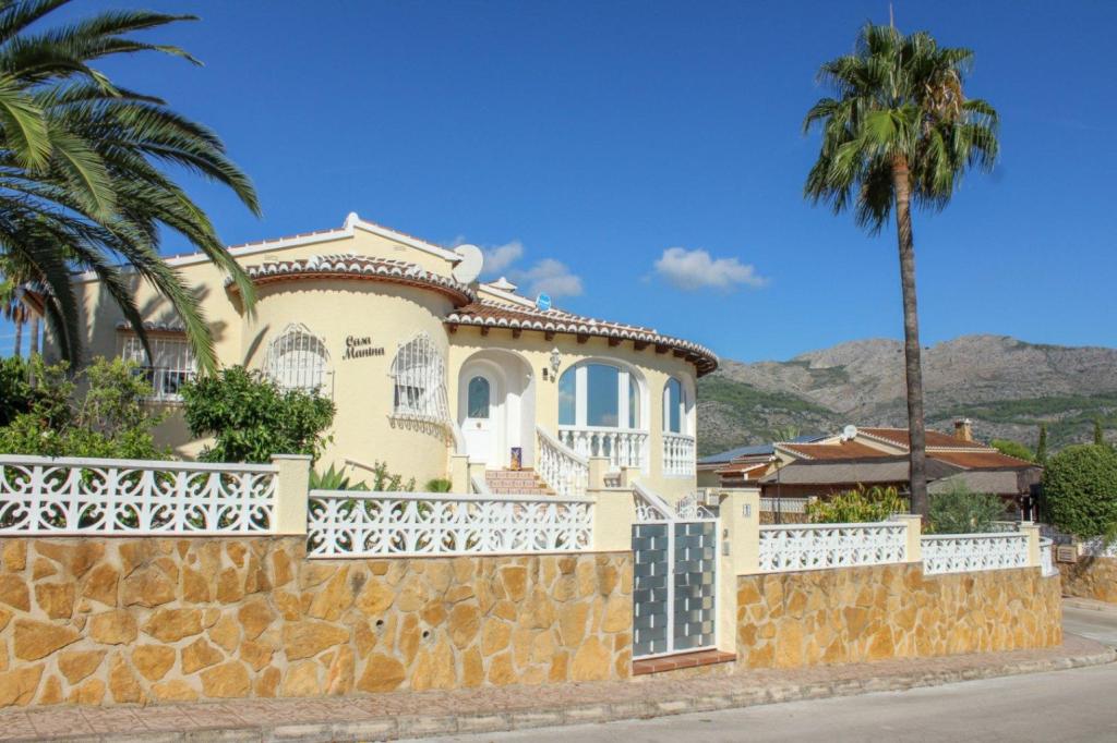 4 bed villa in Orba
