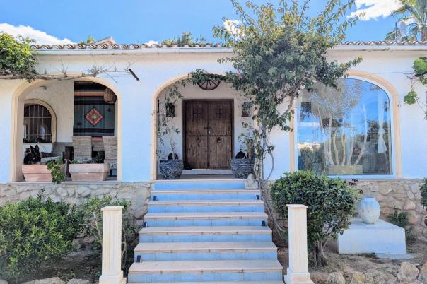 5 bed villa in Javea
