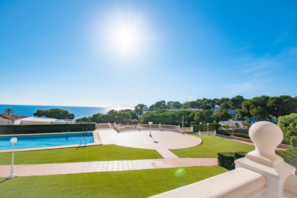 2 bed apartment in Moraira
