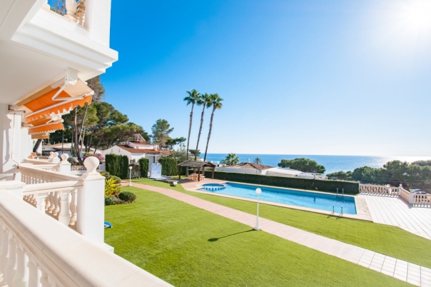 2 bed apartment in Moraira