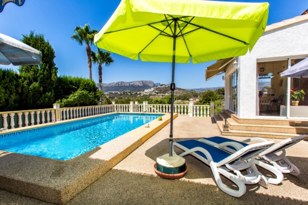 4 bed villa in Calpe