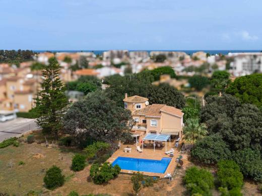 5 bed villa in Denia