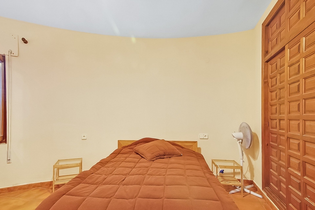 6 bed villa in Calp