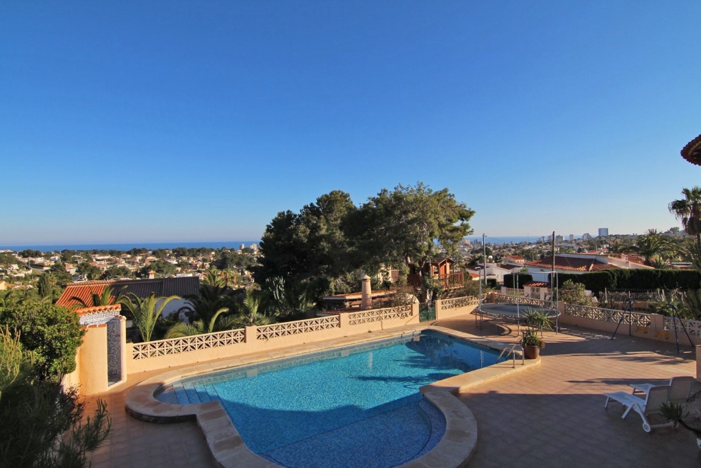 6 bed villa in Calp