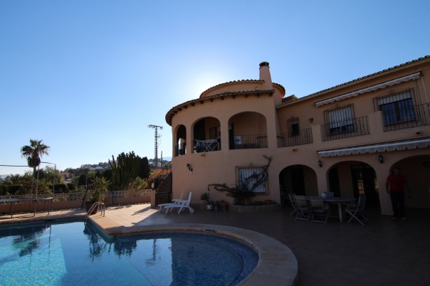 6 bed villa in Calp