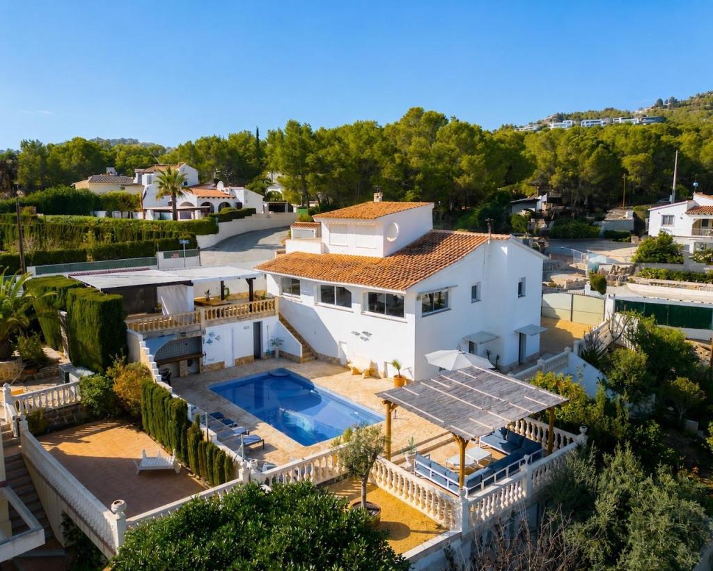 6 bed villas in Benissa