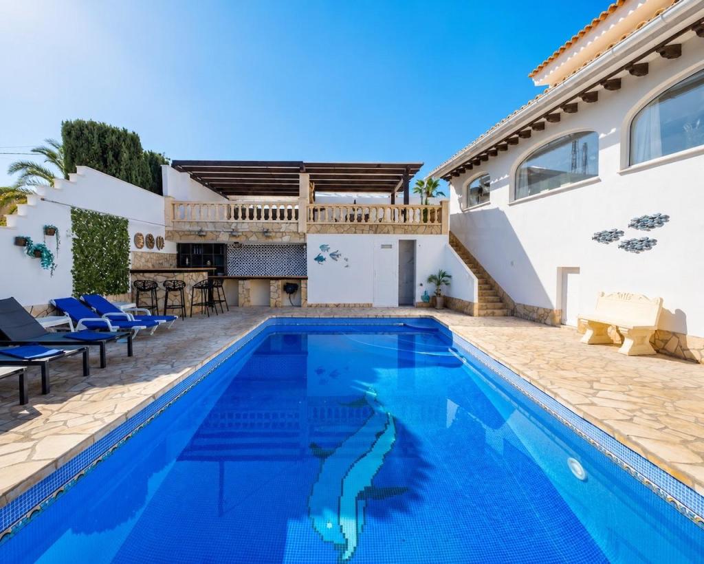 6 bed villas in Benissa