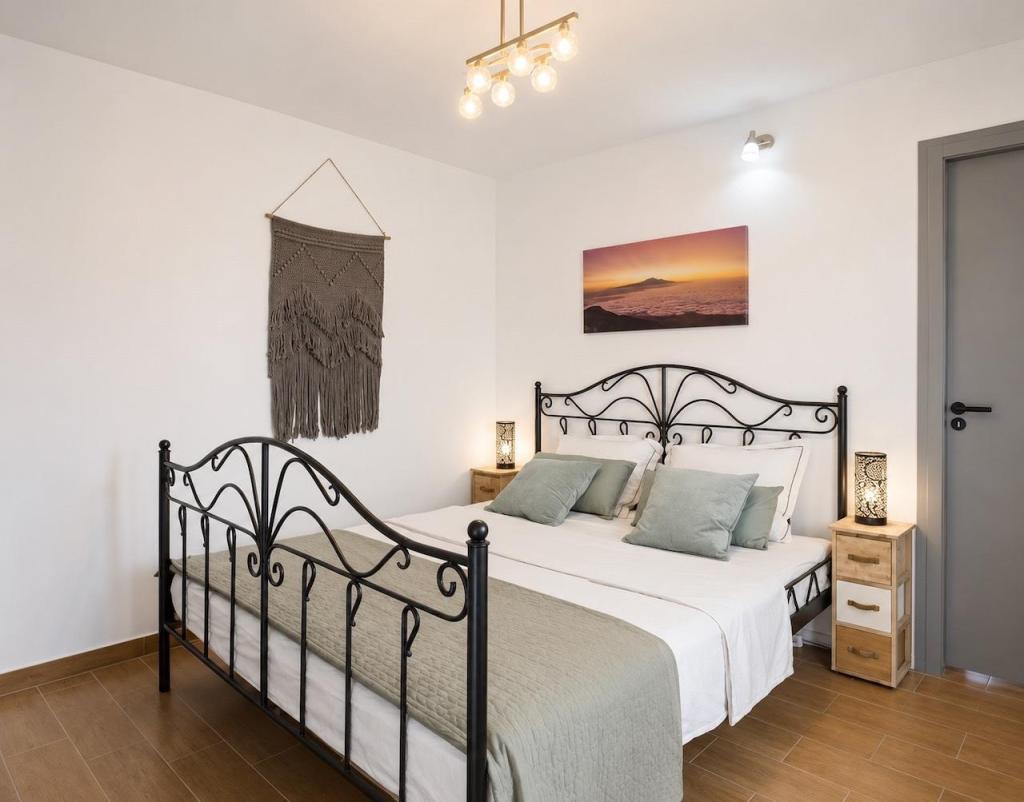 6 bed villas in Benissa