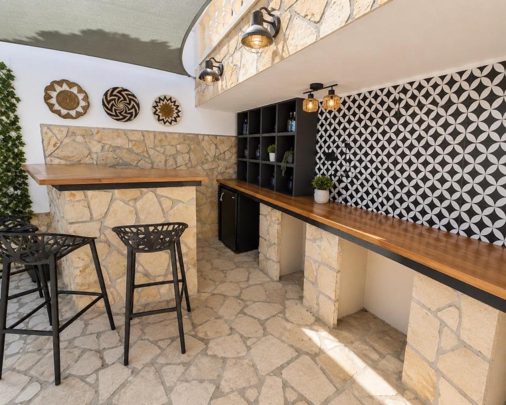 6 bed villas in Benissa