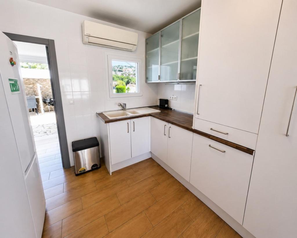 6 bed villas in Benissa