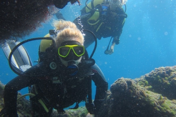 Les Basetes Dive Centre - Centro de Buceo