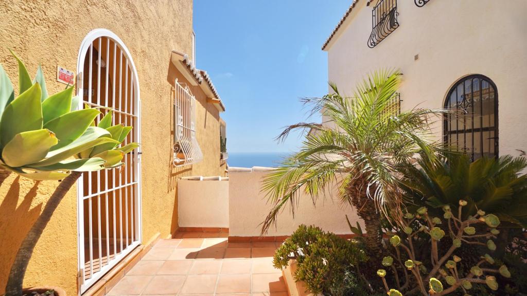 2 bed apartments - flats in Benitachell